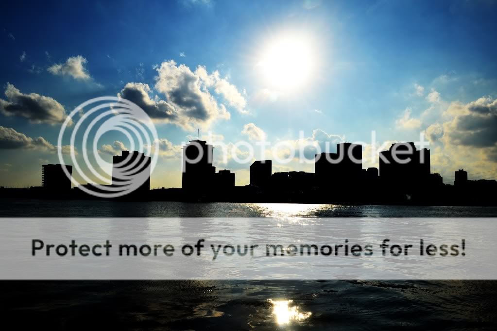 http://i409.photobucket.com/albums/pp176/JCNadal_x/DSC_0052-1.jpg