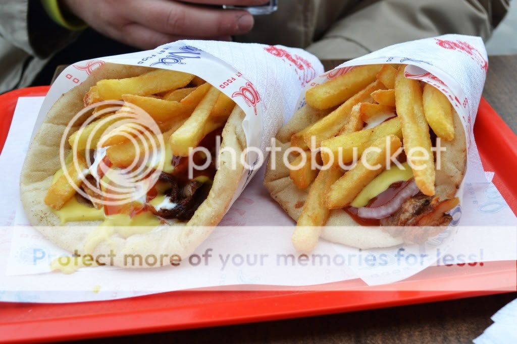 http://i409.photobucket.com/albums/pp176/JCNadal_x/DSC_0719-1.jpg