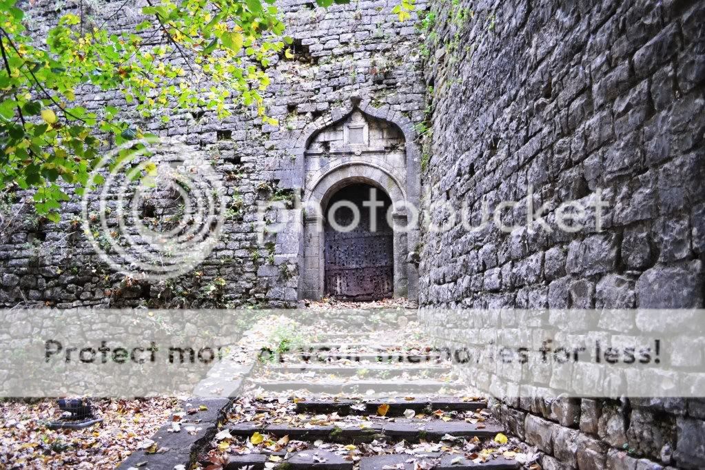 http://i409.photobucket.com/albums/pp176/JCNadal_x/DSC_0722.jpg