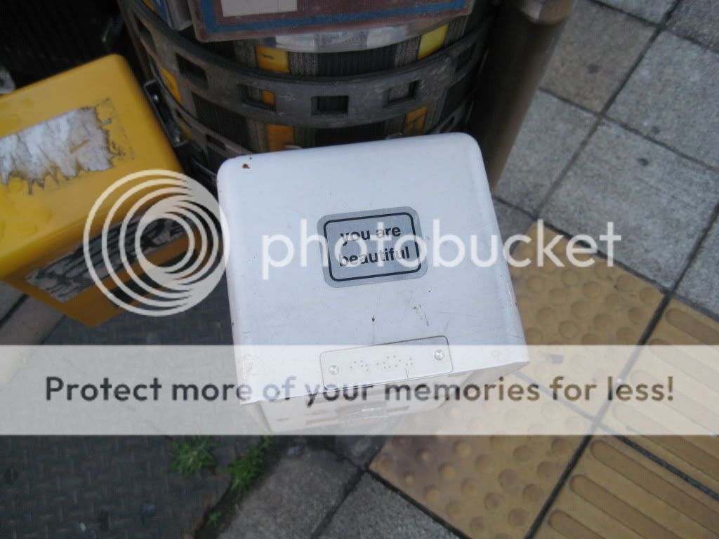 http://i409.photobucket.com/albums/pp176/JCNadal_x/IMG_3310.jpg