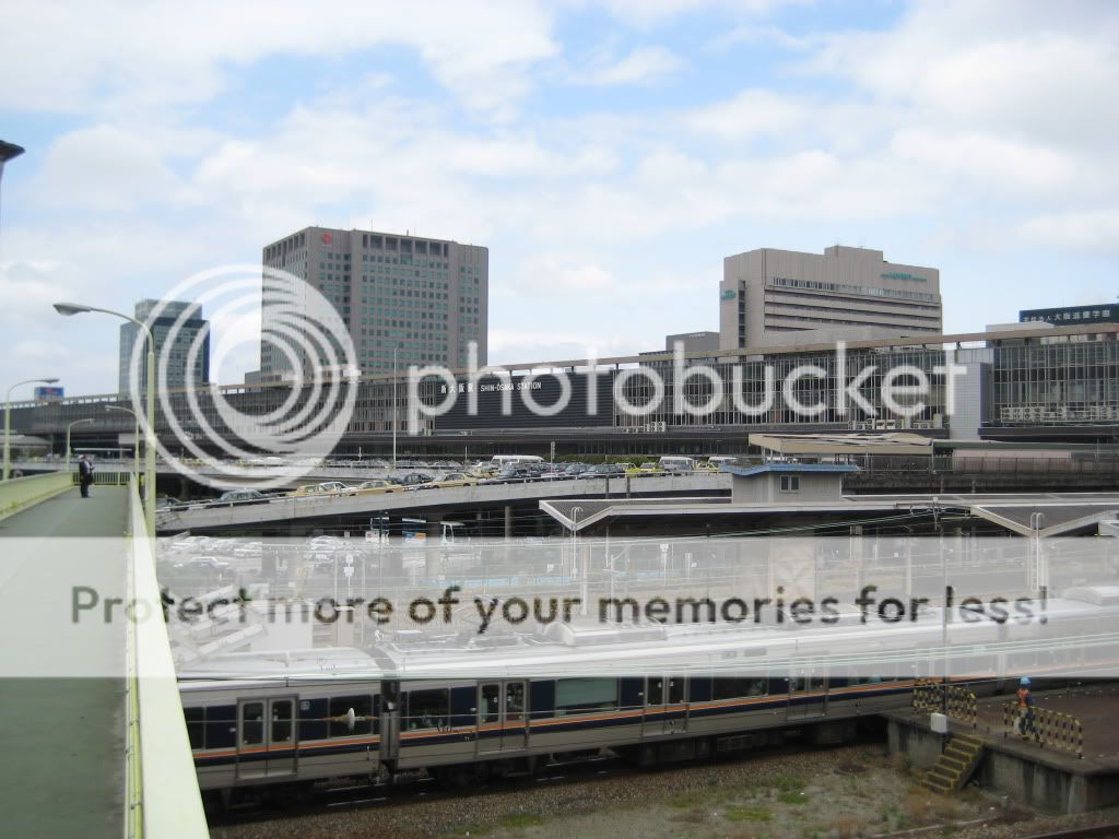 http://i409.photobucket.com/albums/pp176/JCNadal_x/IMG_3740.jpg