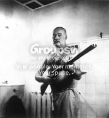 hemingway_gun.jpg